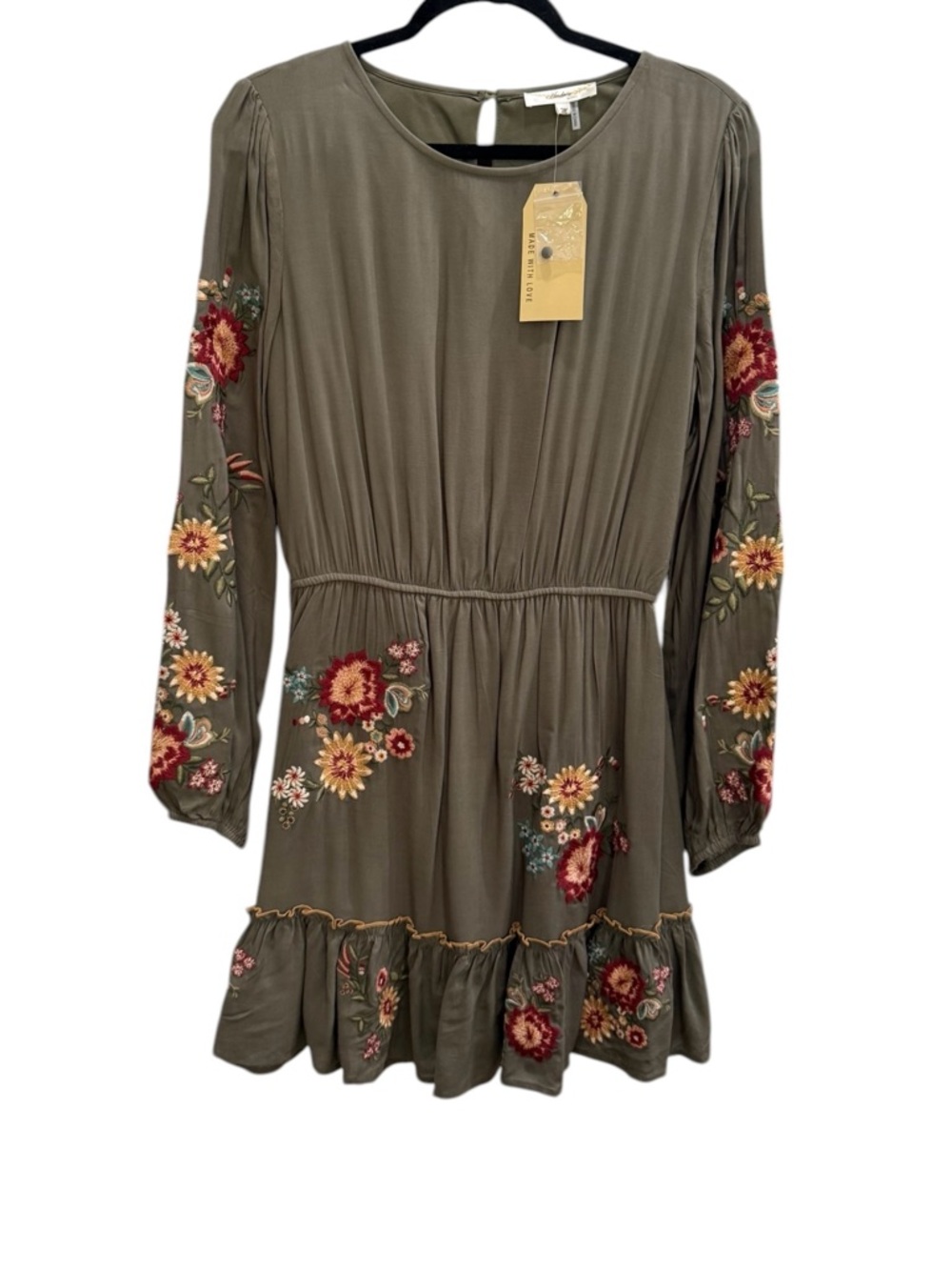NWT. Andree by UNIT long sleeve dress, size medium.